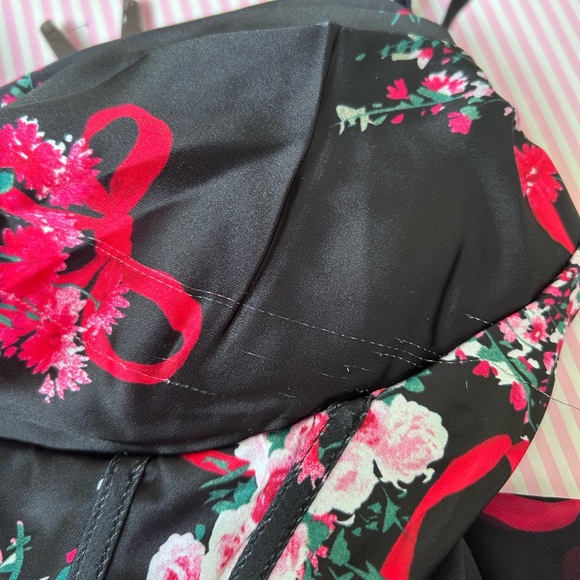 🎀🌹Gorgeous Ribbon and Roses Print Ruffled Corset Mini Dress - Picture 9 of 12